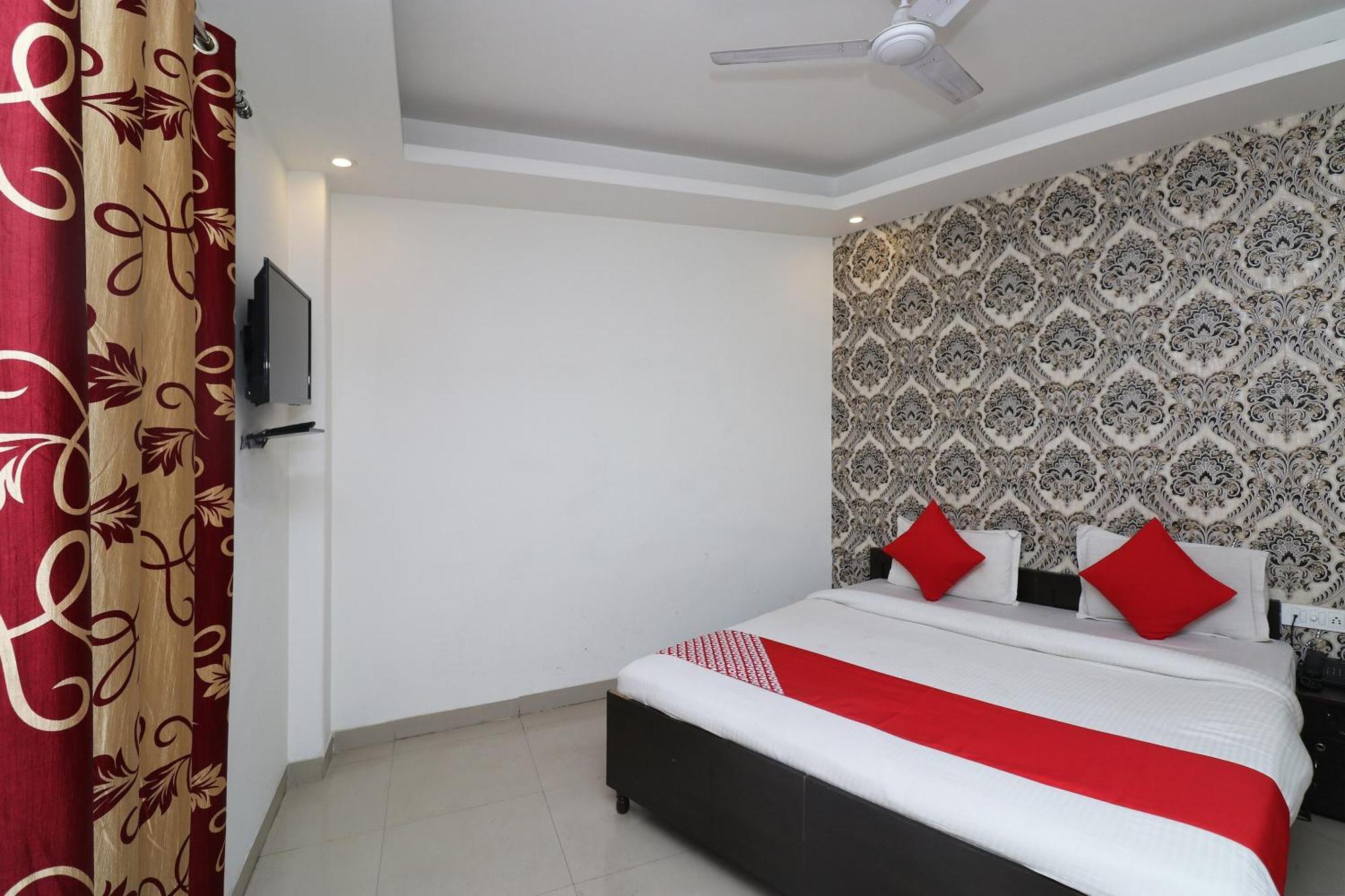 Oyo Flagship Hotel Daimond New Delhi Exterior photo