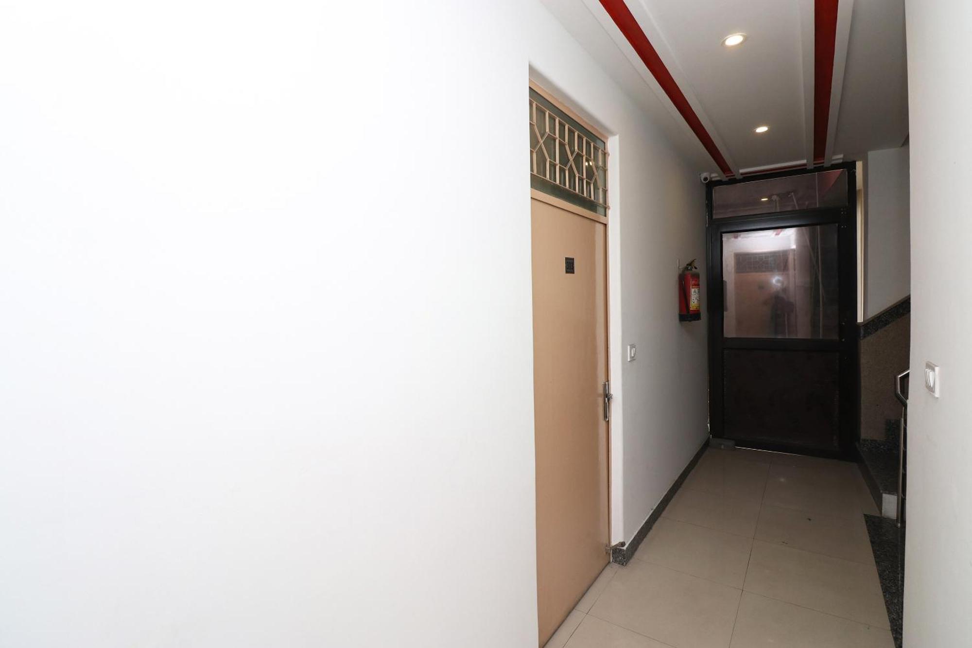 Oyo Flagship Hotel Daimond New Delhi Exterior photo